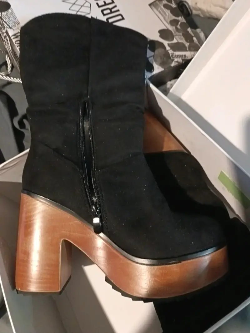 Botines negros con plataforma - 2