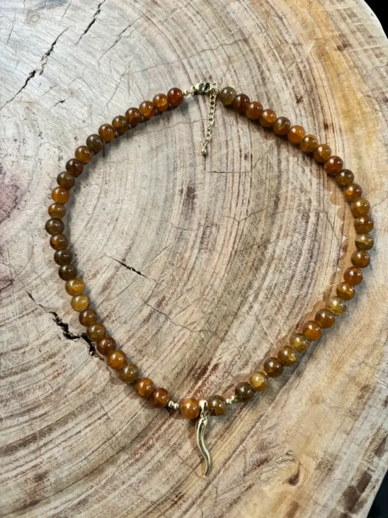 Collar de cuentas marrones - 1