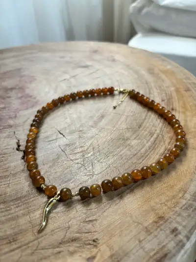 Collar de cuentas marrones - miniatura 2