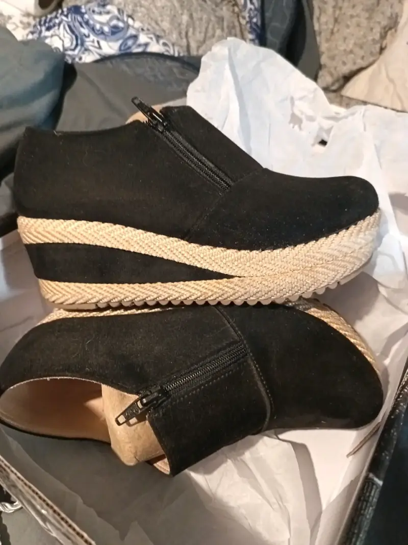 Botines negros con plataforma - 2