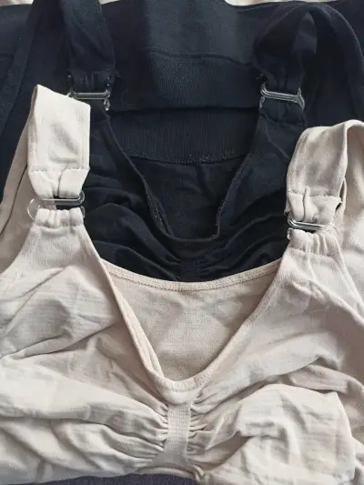 Tops de lactancia beige y negro - miniatura 4
