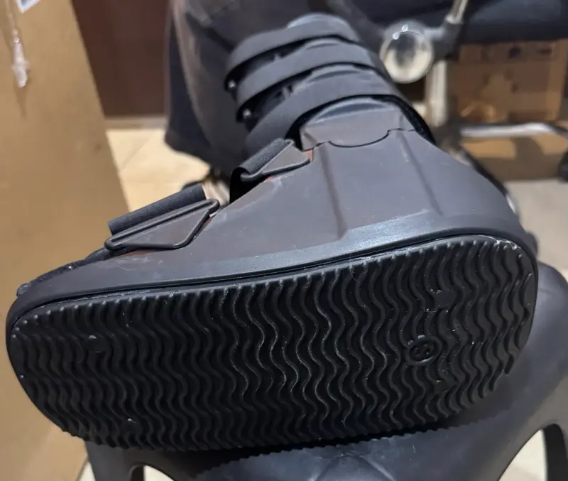 Bota ortopédica negra con ajuste Talla S - 3