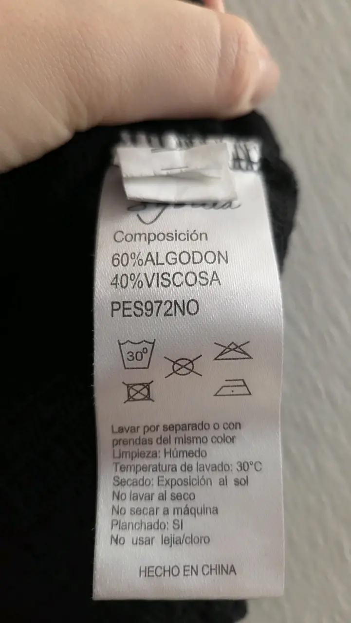 Polera/Top negro fruncido - 3