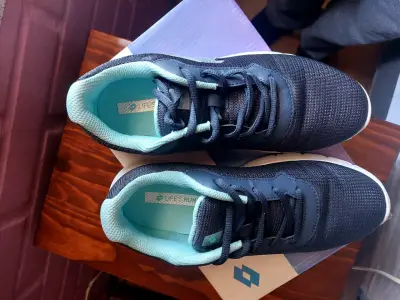 Zapatillas deportivas Lotto azul - miniatura 2