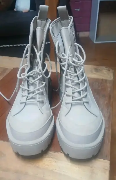 Botines beige casuales - miniatura 2