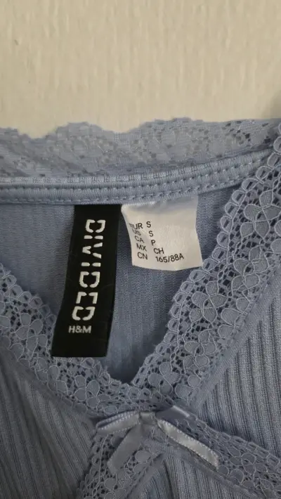 Vestido tipo camisón celeste con encaje - miniatura 3