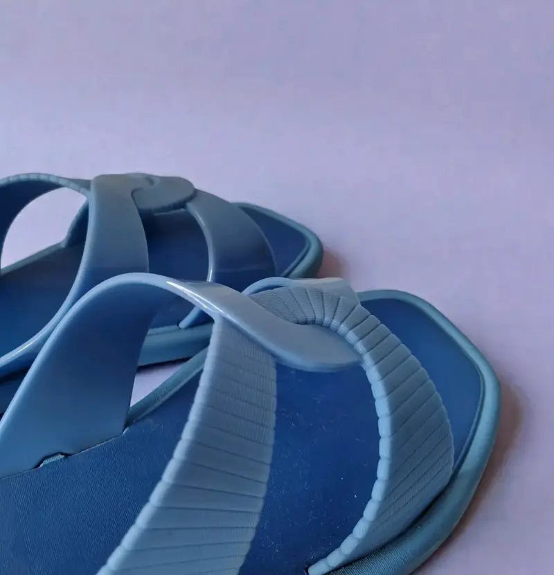 Sandalias planas azules - 4