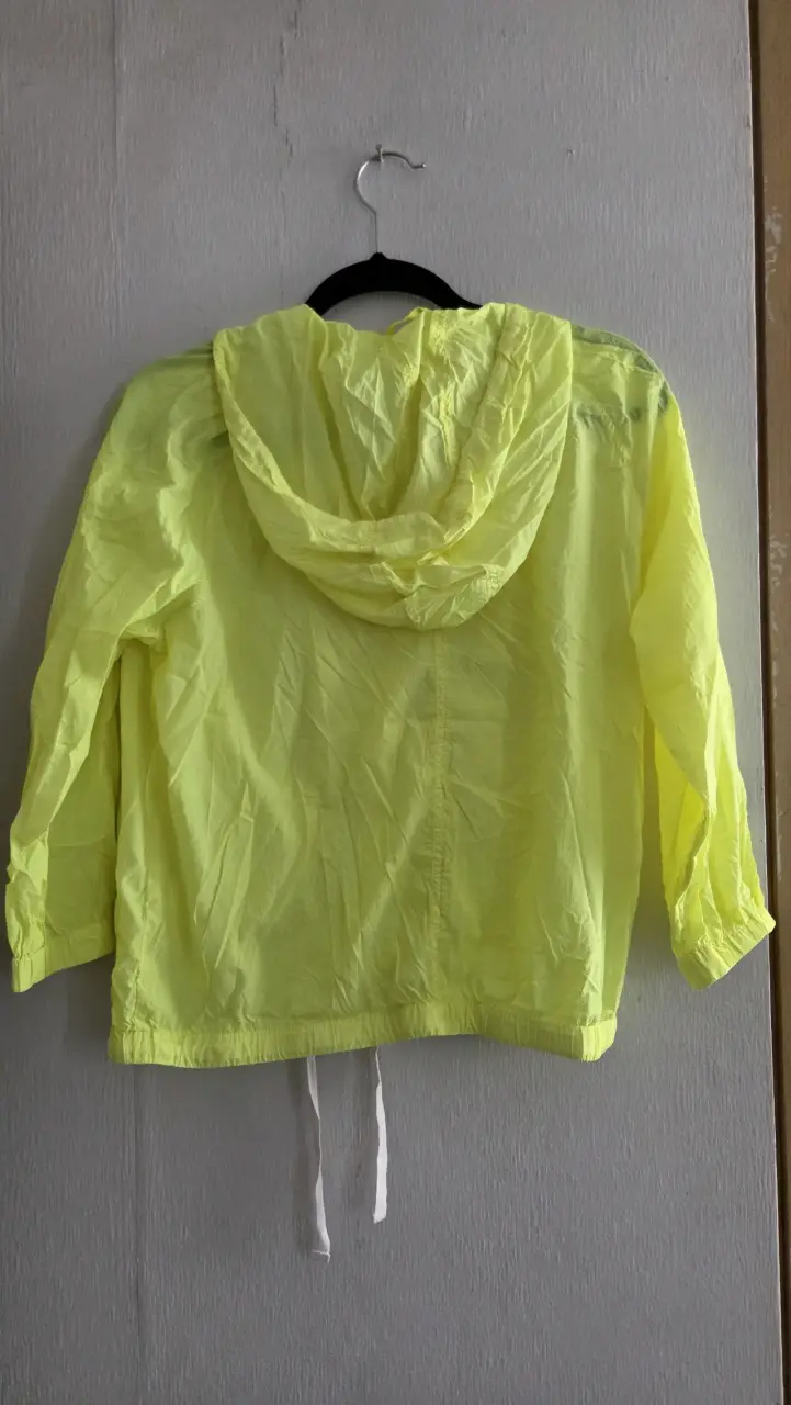 Chaqueta impermeable/cortavientos amarilla - 4