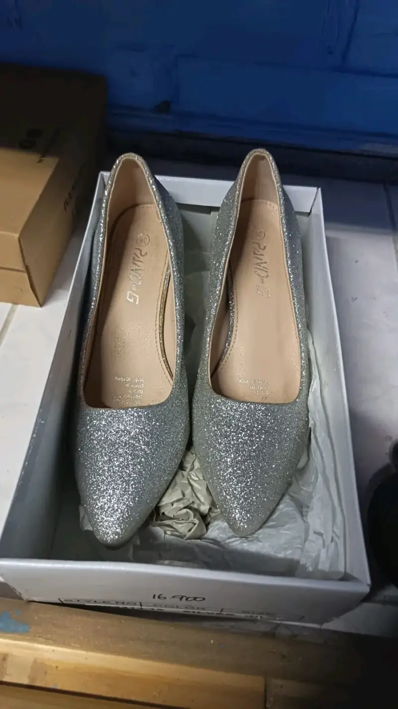 Tacones plateados brillantes - 2