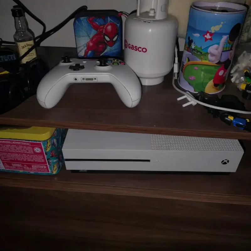 Consola Xbox One S blanca - 1