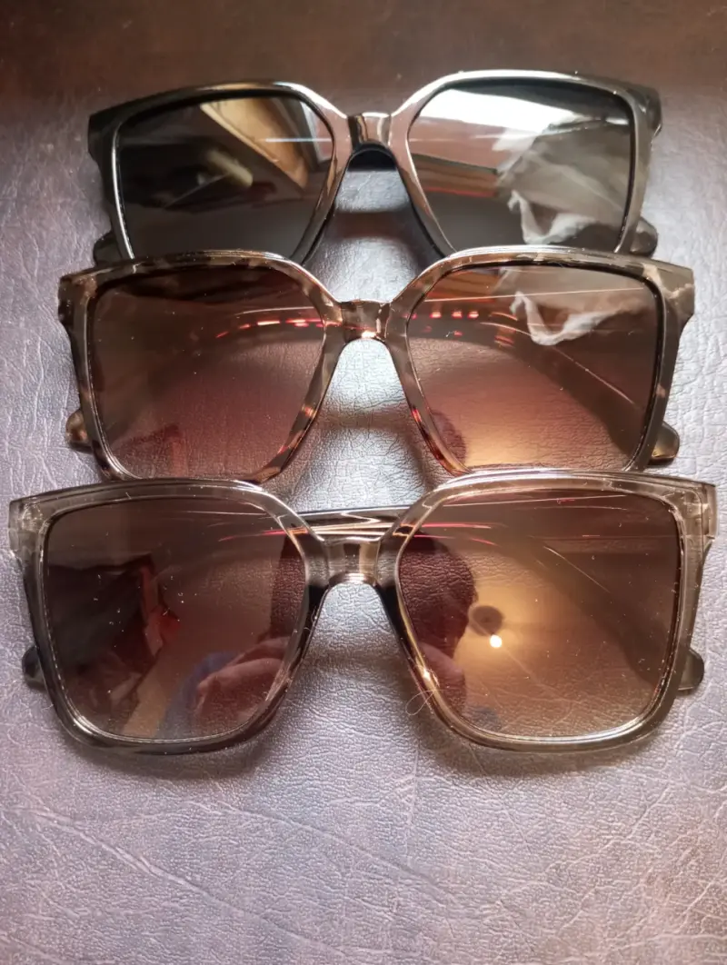 Lote de tres gafas de sol