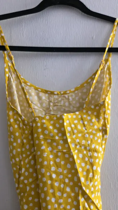 Vestido amarillo/mostaza con lunares - miniatura 2