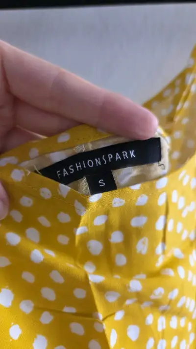Vestido amarillo/mostaza con lunares - miniatura 3
