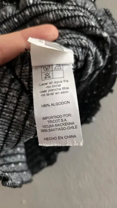 Top negro con puntos brillantes - miniatura 3