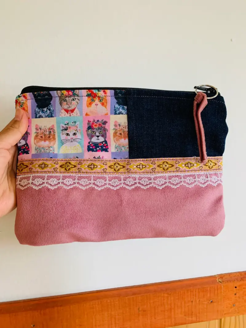 Cosmetiquero patchwork gatitos