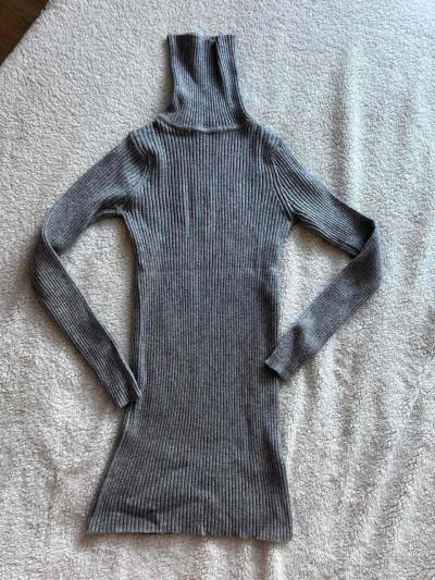 Vestidos de lana cuello alto - miniatura 3