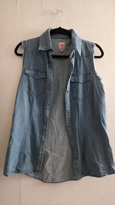 Camisa de mezclilla sin mangas - miniatura 1