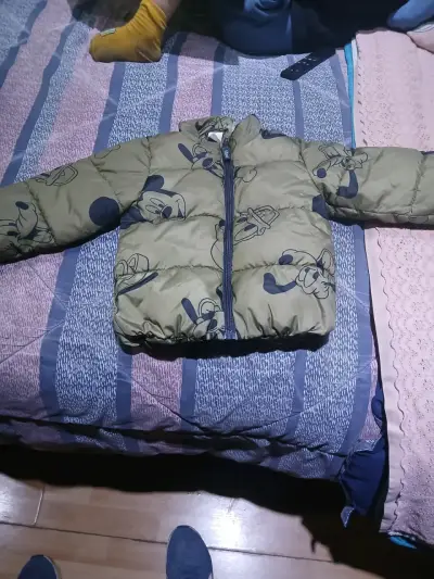 Chaqueta infantil con estampado Disney - miniatura 1