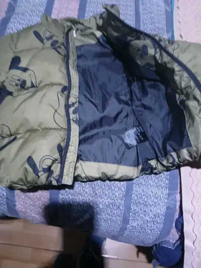 Chaqueta infantil con estampado Disney - miniatura 2
