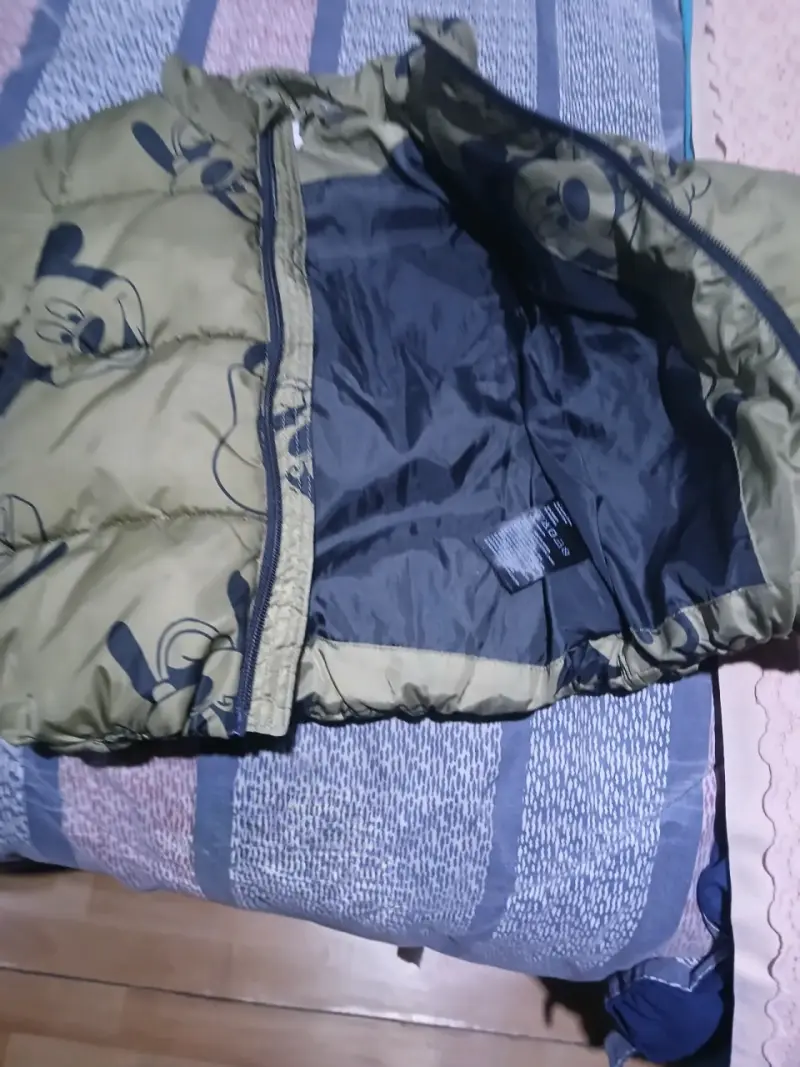 Chaqueta infantil con estampado Disney - 5