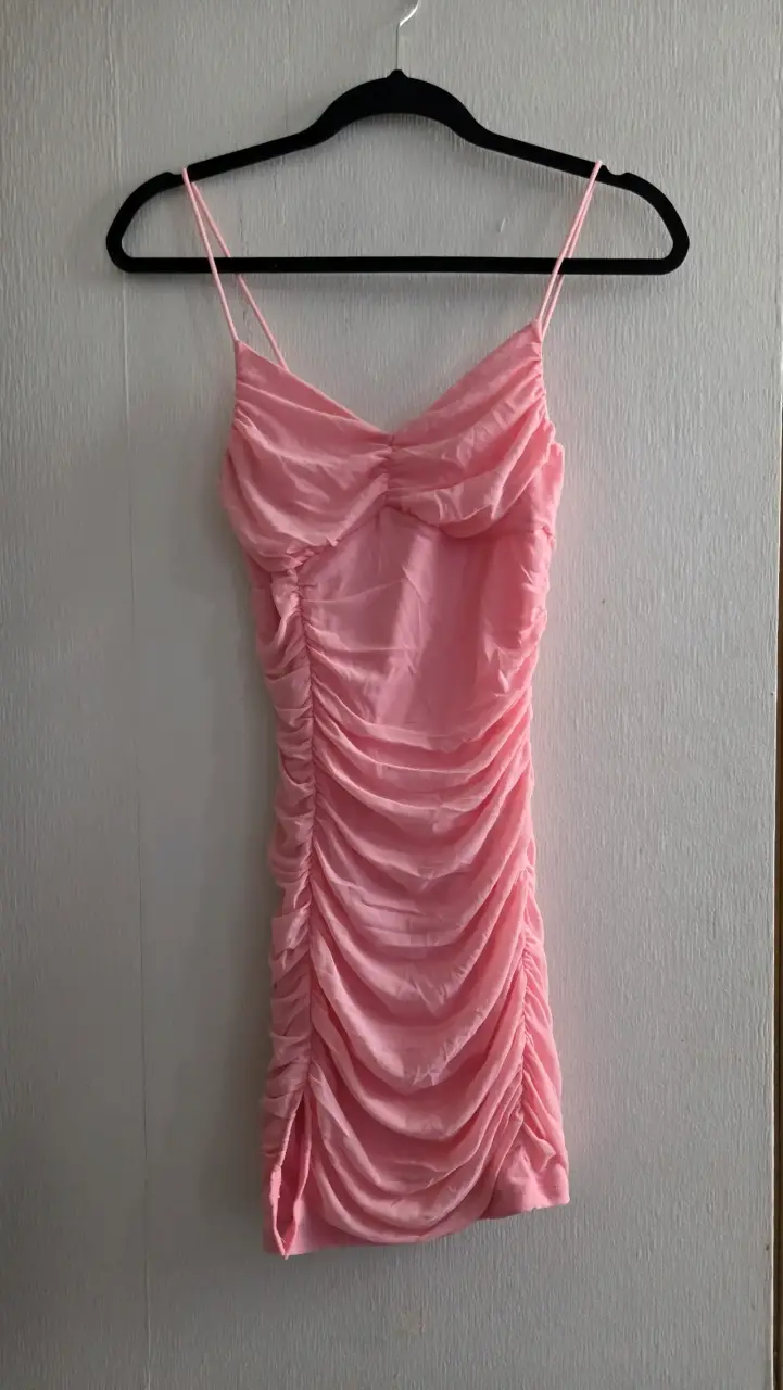 Vestido rosa drapeado - 1