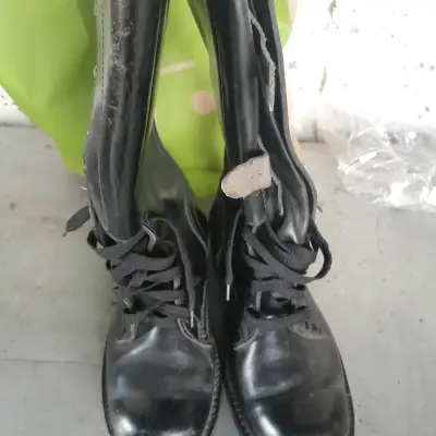 Botas de cuero negro alto - miniatura 3