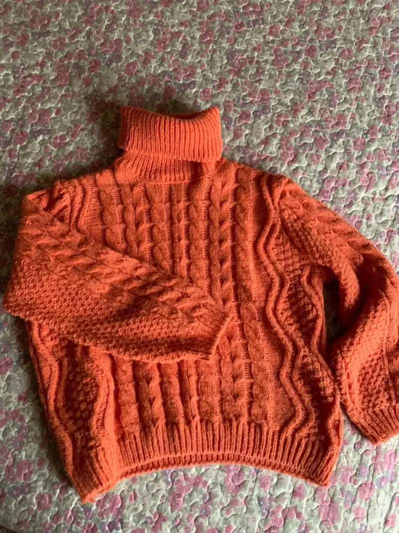 Sweater anaranjado de lana