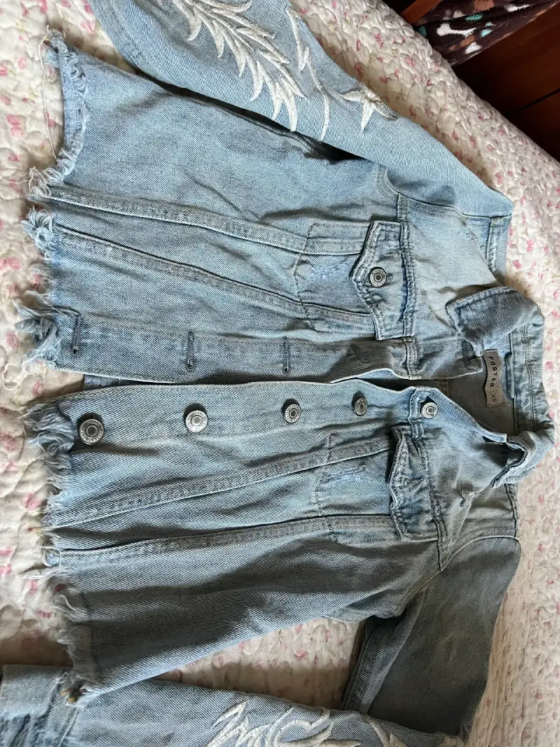 Chaqueta de mezclilla con bordado - 4