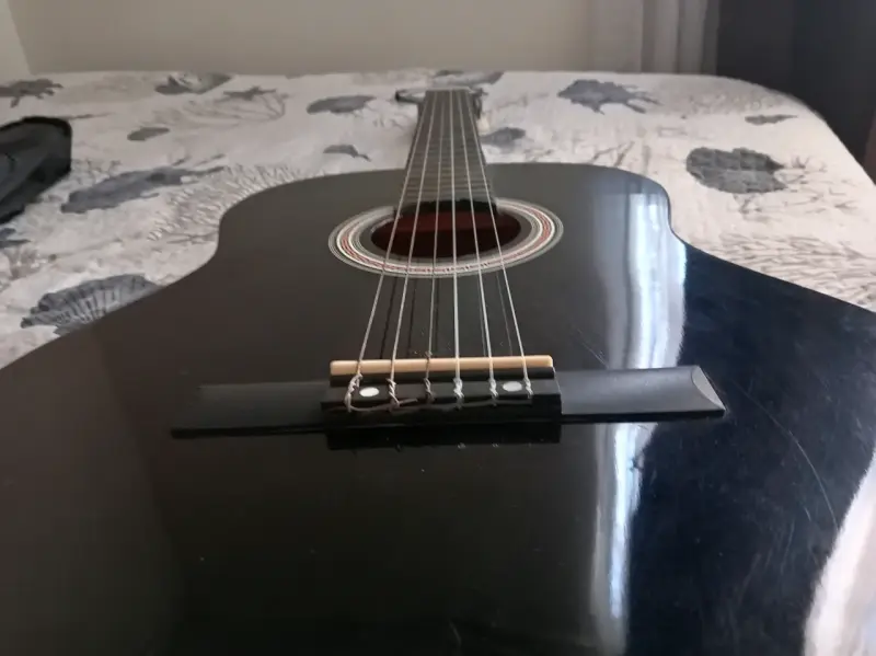 Guitarra Nueva Marca Medina - 3