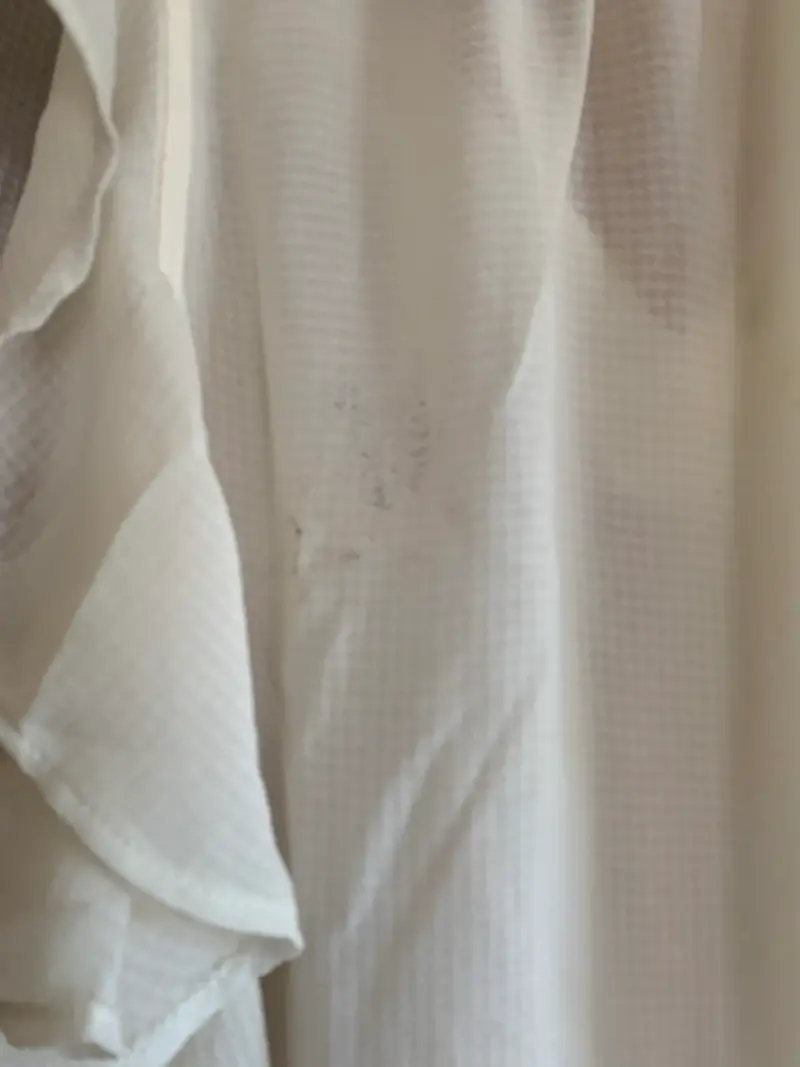 Blusa blanca con volantes - 2