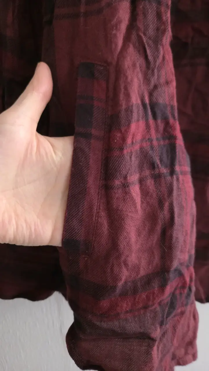 Camisa a cuadros roja con bolsillos - 3