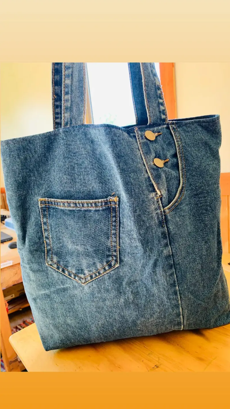 Bolso tote denim y estampado retro - 2