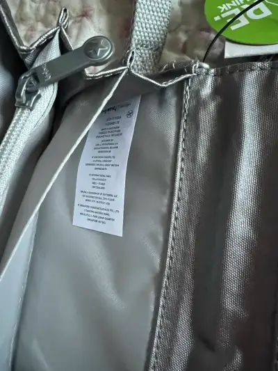 Billetera gris con logo - miniatura 5