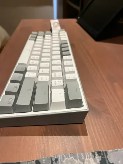 Teclado mecánico Redragon rgb con swiches mejorado - miniatura 3