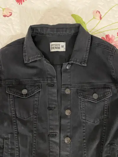 Chaqueta denim negra - miniatura 2