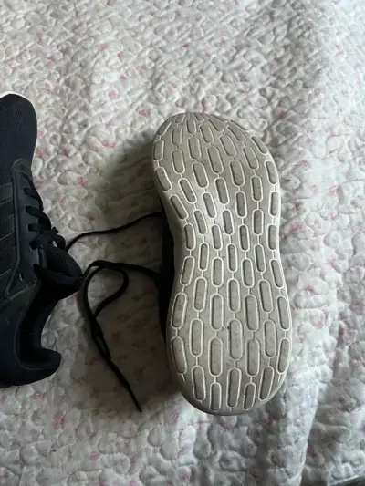Zapatillas negras deportivas - miniatura 4