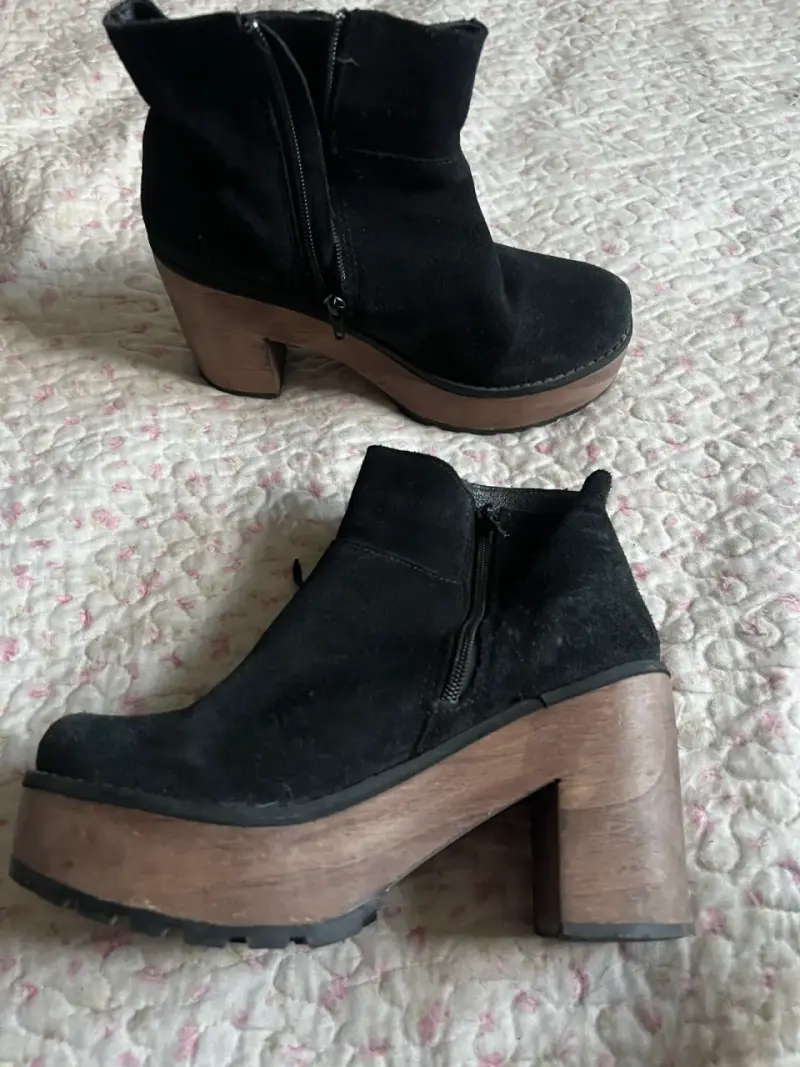 Botines negros con flecos - 3