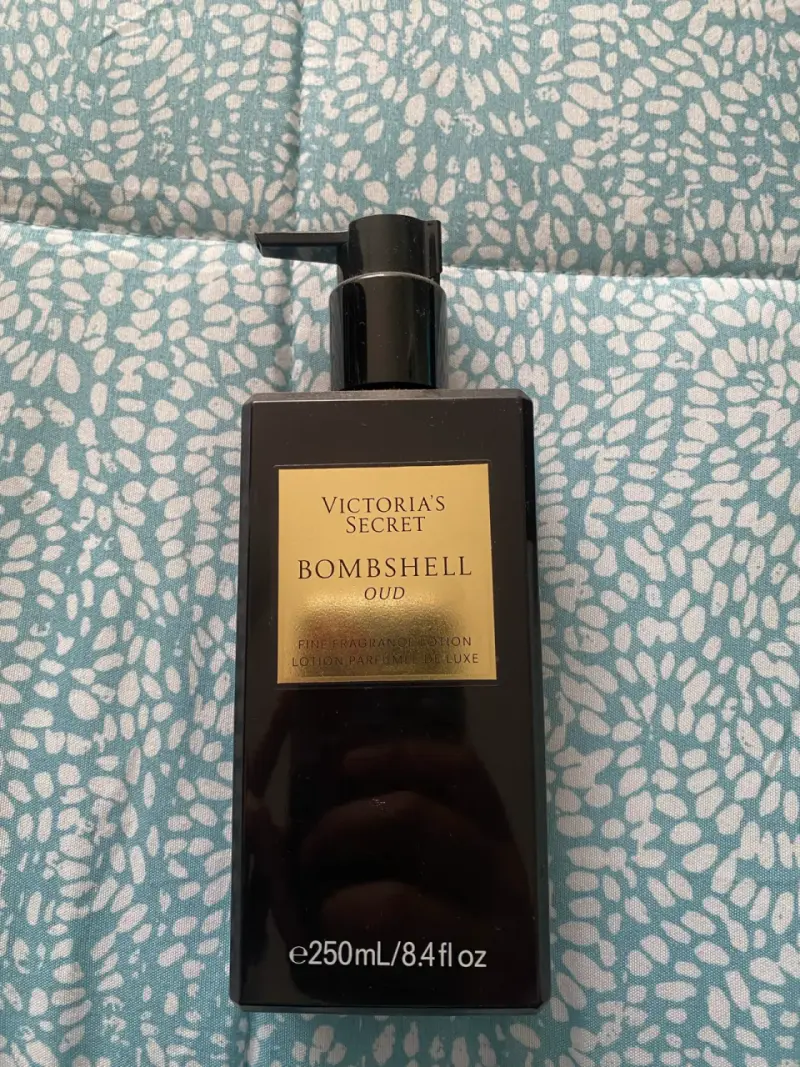 Loción Victoria's Secret Bombshell Oud