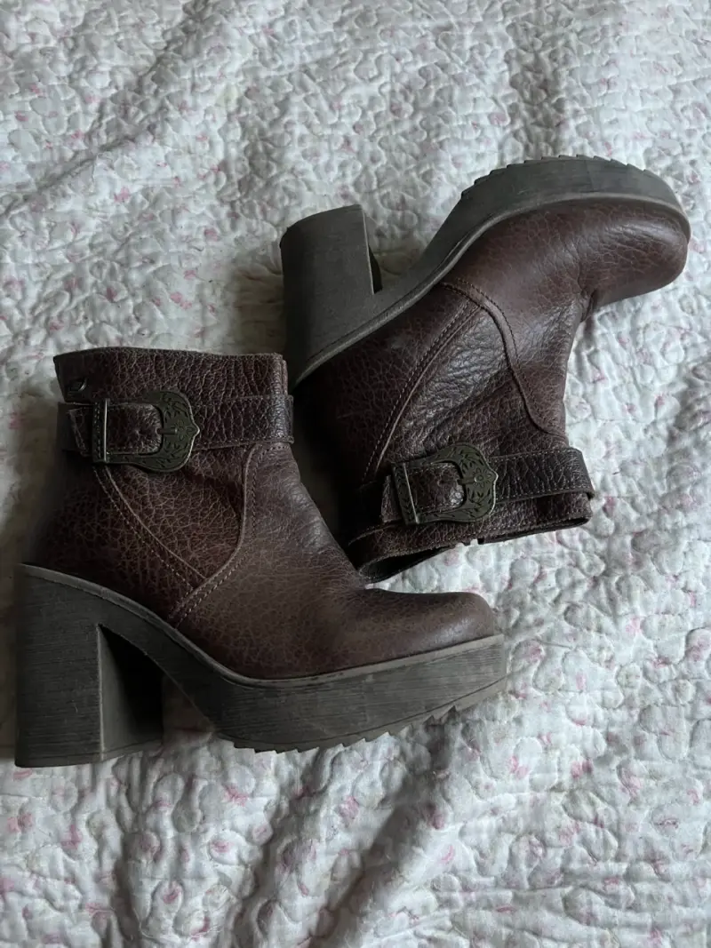 Botines de cuero con hebilla - 3