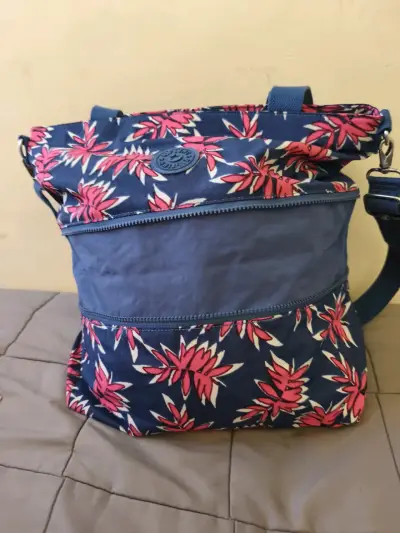 Cartera azul estampada Kipling - miniatura 4