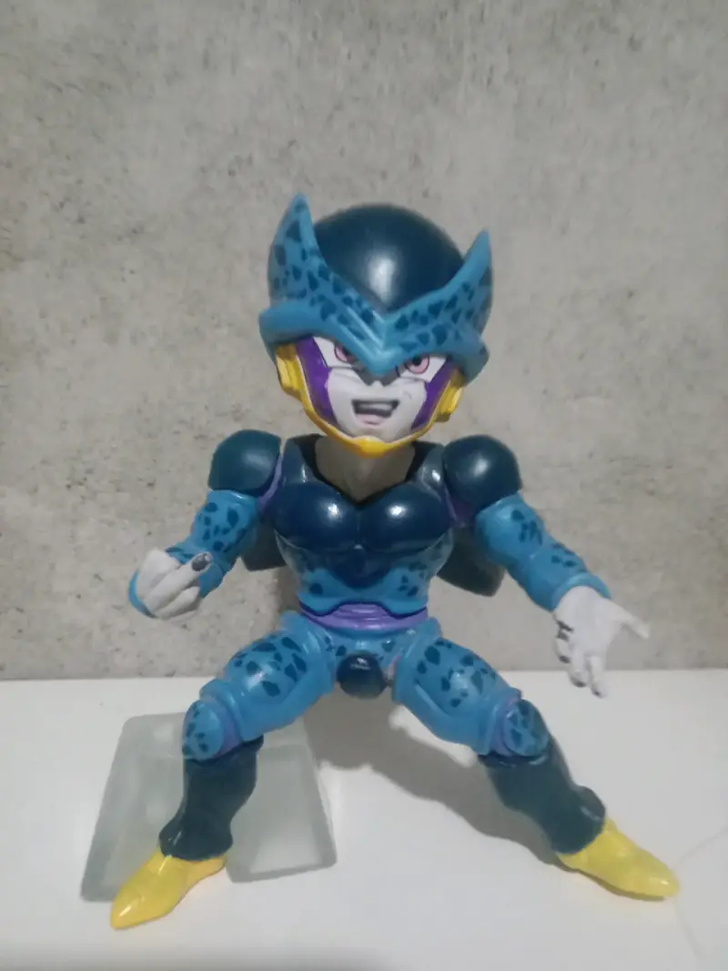 Figura de acción de Cell Jr