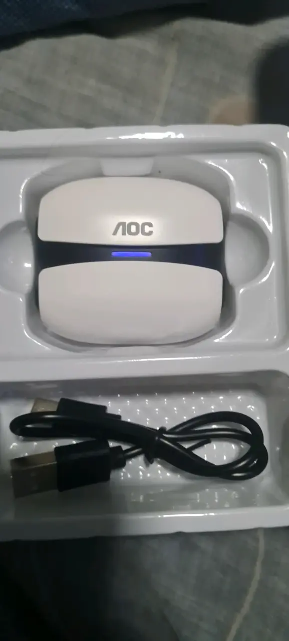 Audífonos inalámbricos AOC nuevos - 4