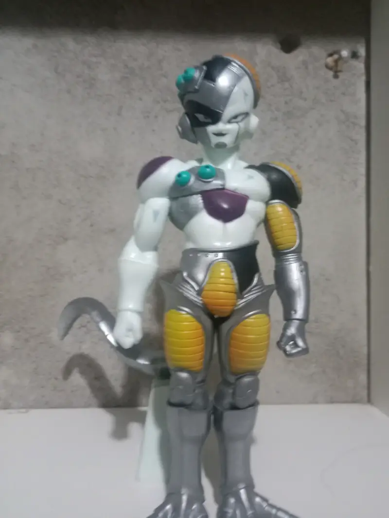 Figura de acción Mecha Frieza - 1