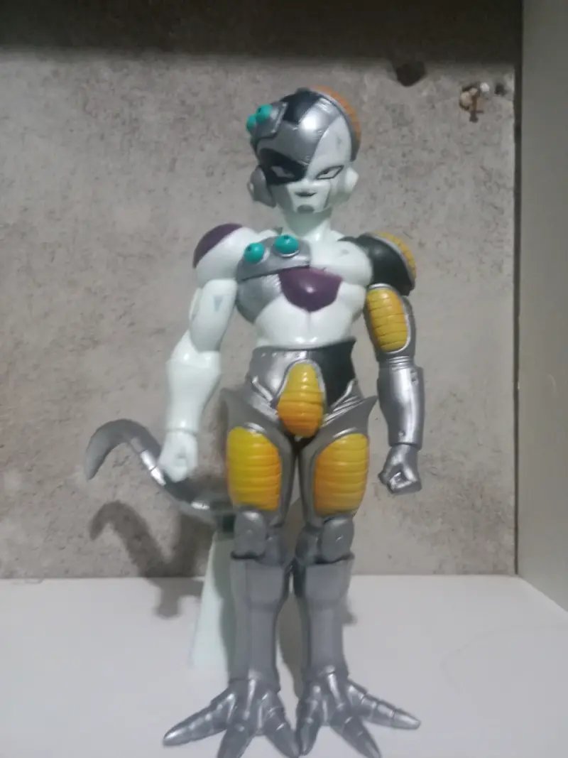 Figura de acción Mecha Frieza - 2