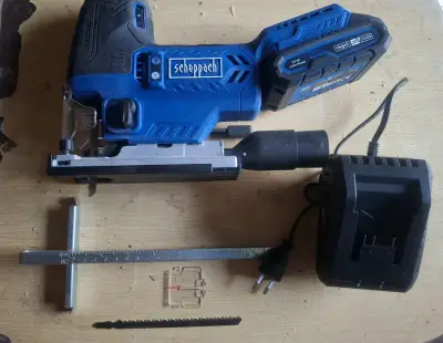 Sierra caladora Scheppach azul - miniatura 1