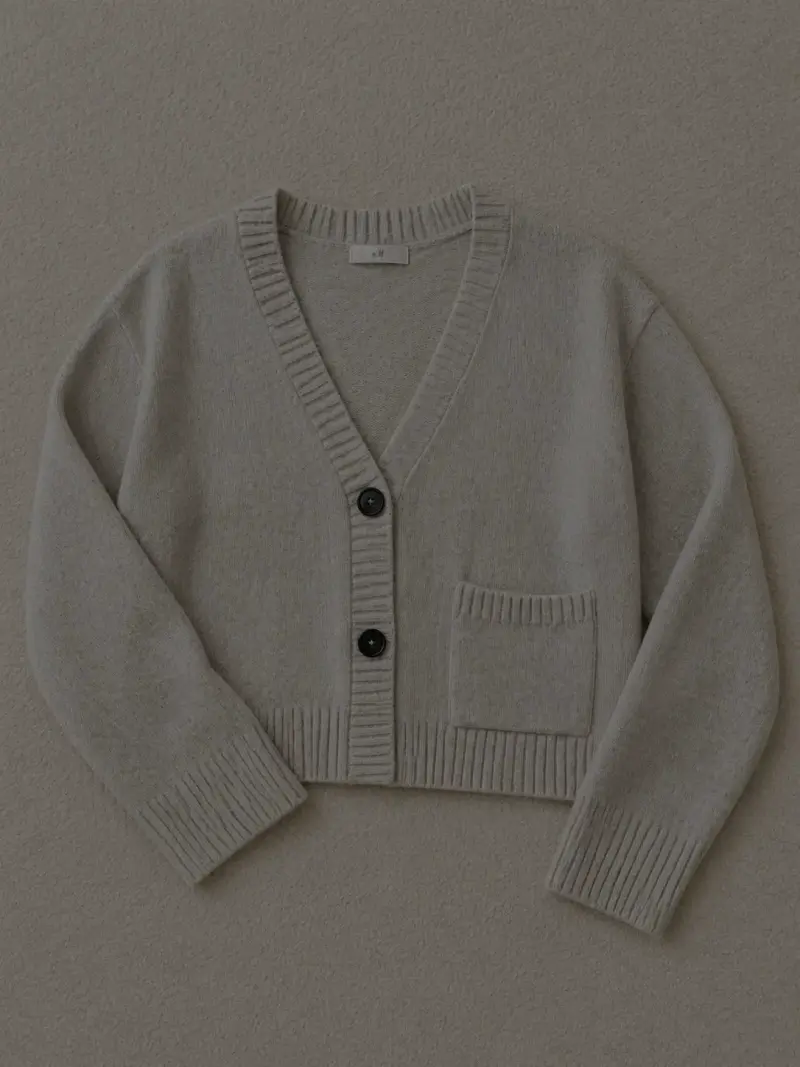 Cardigan gris con botones - 2