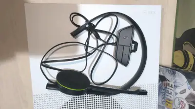 Consola Xbox One con accesorios - miniatura 5