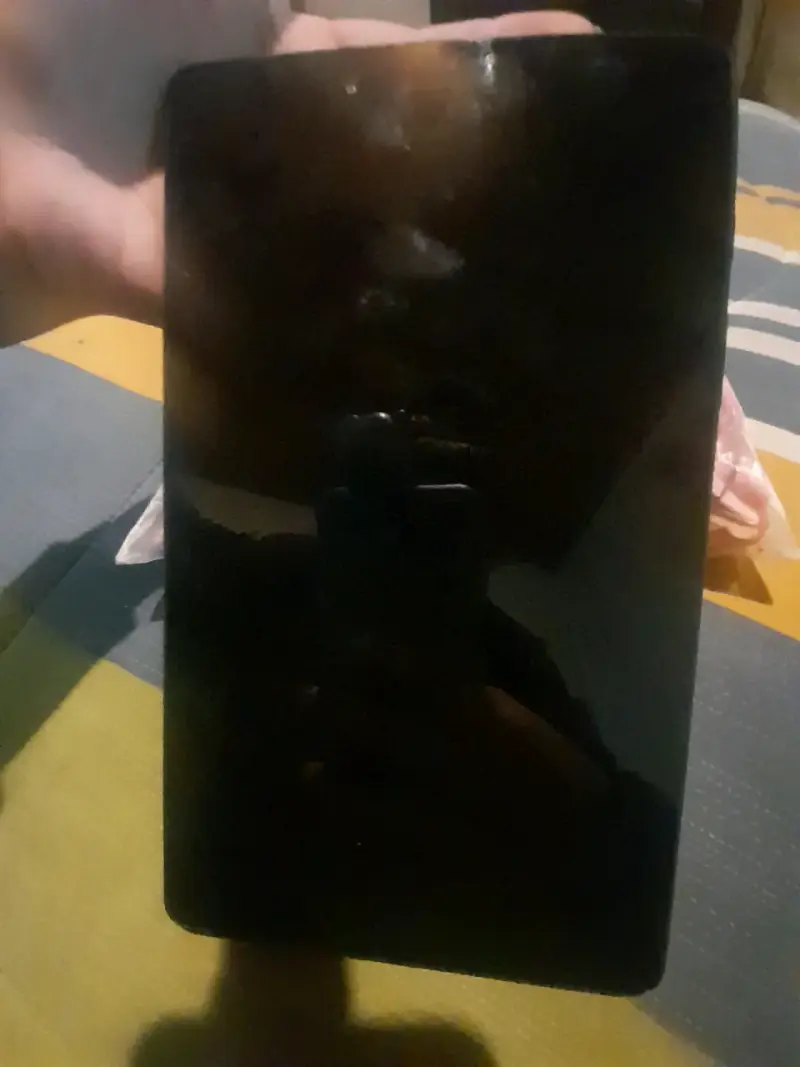 Se vende tablet Samsung - 2