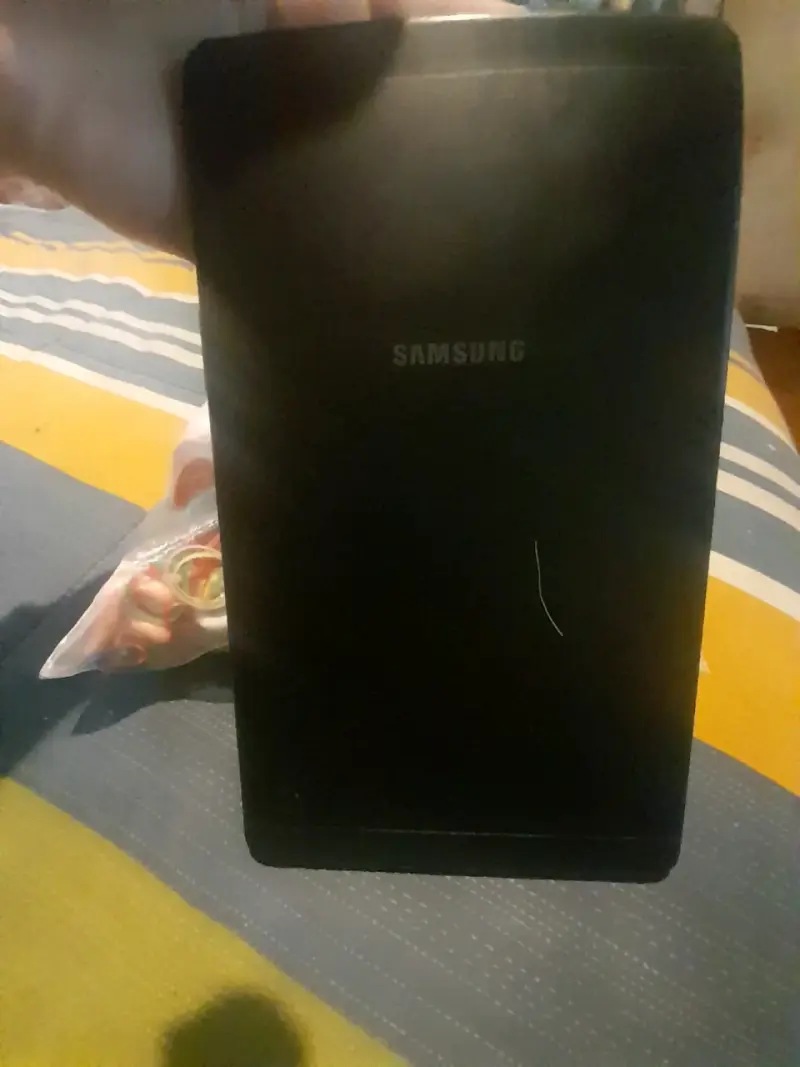 Se vende tablet Samsung - 3