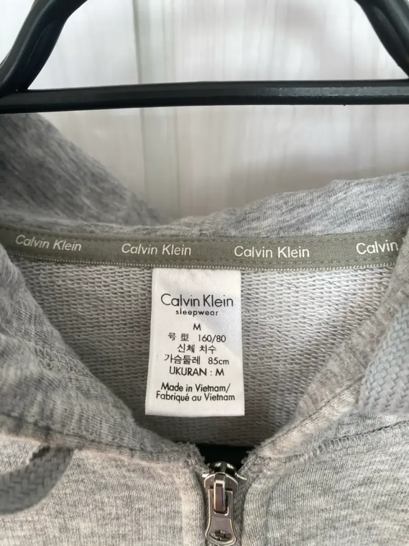 Polerón gris Calvin Klein - 2